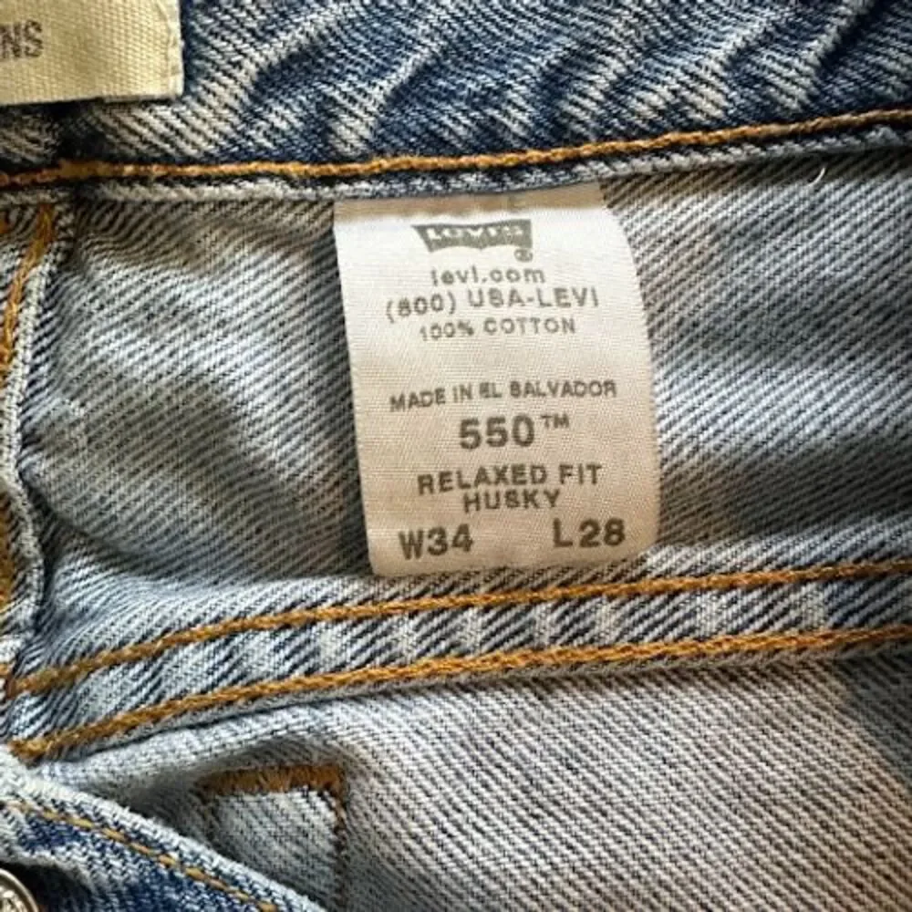 Levi Light Washed Baggy‎ Style Jeans!